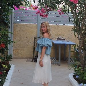 Meet your Posher, Dana